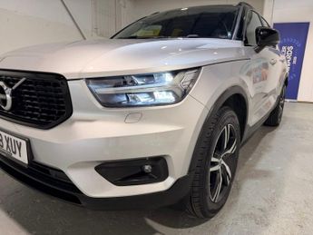 VOLVO XC40 2.0 T4 R-Design SUV 5dr Petrol Auto AWD Euro 6 (s/s) (190 ps)
