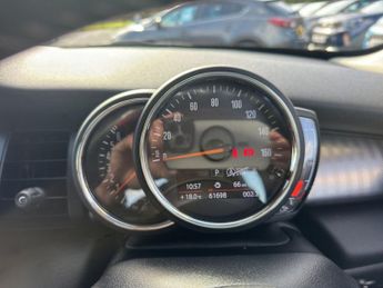 MINI HATCH 1.5 Cooper Exclusive Hatchback 5dr Petrol Steptronic Euro 6 (s/s