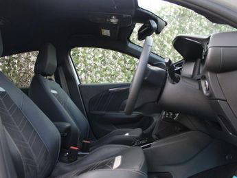 VAUXHALL Corsa Electric 50kWh Ultimate Hatchback 5dr Electric Auto (136 ps)