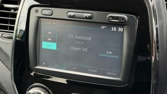 RENAULT CAPTUR 1.5 dCi ENERGY Dynamique S Nav SUV 5dr Diesel Auto Euro 6 (s/s) 