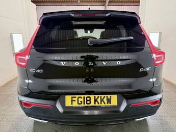 VOLVO XC40 2.0 D4 First Edition SUV 5dr Diesel Auto AWD Euro 6 (s/s) (190 p