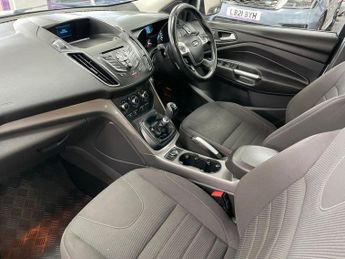 FORD KUGA 2.0 TDCi Zetec SUV 5dr Diesel Manual 2WD Euro 6 (s/s) (150 ps)
