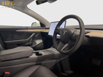 TESLA Model 3 Standard Range Plus Saloon 4dr Electric Auto RWD (241 bhp)