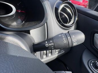 RENAULT CLIO 1.5 dCi Dynamique S Nav Hatchback 5dr Diesel Auto Euro 6 (90 ps)