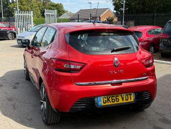 RENAULT CLIO 1.5 dCi Dynamique S Nav Hatchback 5dr Diesel Auto Euro 6 (90 ps)