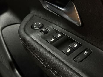 VAUXHALL MOKKA ELECTRIC 50kWh GS Line SUV 5dr Electric Auto (136 ps)