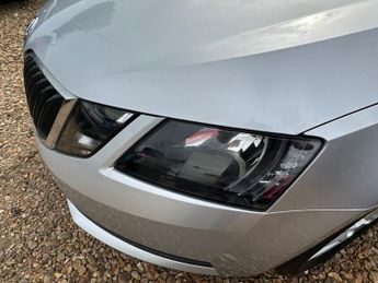 SKODA OCTAVIA 1.5 TSI GPF ACT SE Hatchback 5dr Petrol Manual Euro 6 (s/s) (150