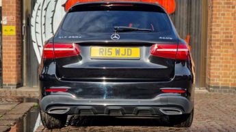 MERCEDES-BENZ GLC 2.1 GLC250d AMG Line (Premium Plus) SUV 5dr Diesel G-Tronic 4MAT