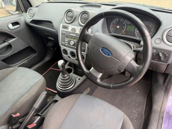 FORD FIESTA 1.4 Zetec Climate Hatchback 3dr Petrol Manual (147 g/km, 79 bhp)