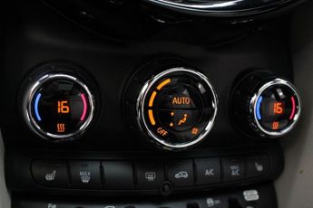 MINI Electric Hatch Cooper SE 32.6kWh Level 3 Hatchback 3dr Electric Auto (184 ps)