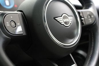 MINI Electric Hatch Cooper SE 32.6kWh Level 3 Hatchback 3dr Electric Auto (184 ps)
