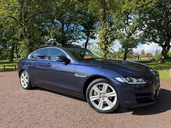 Jaguar XE 2.0d Portfolio Saloon 4dr Diesel Auto AWD Euro 6 (s/s) (180 ps)