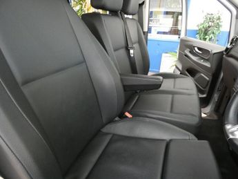 MERCEDES-BENZ VITO 2.0 116 CDI SELECT Tourer G-Tronic RWD L3 Euro 6 (s/s) 5dr