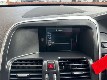 VOLVO XC60 2.4 D5 SE Lux Nav SUV 5dr Diesel Auto AWD Euro 6 (s/s) (220 ps)