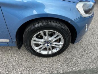 VOLVO XC60 2.4 D5 SE Lux Nav SUV 5dr Diesel Auto AWD Euro 6 (s/s) (220 ps)