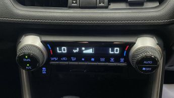 TOYOTA RAV4 2.5 VVT-h Design SUV 5dr Petrol Hybrid CVT Euro 6 (s/s) (218 ps)