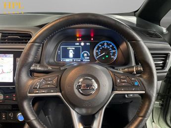 NISSAN LEAF 62kWh e+ Tekna Hatchback 5dr Electric Auto (217 ps)