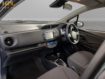 TOYOTA YARIS 1.5 VVT-h Design Hatchback 5dr Petrol Hybrid E-CVT Euro 6 (s/s) 