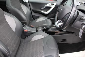 PEUGEOT 2008 1.2 PureTech Allure Premium SUV 5dr Petrol EAT Euro 6 (s/s) (110