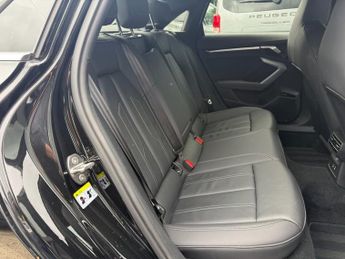 AUDI A3 1.5 TFSI 35 S line Saloon 4dr Petrol S Tronic Euro 6 (s/s) (150 