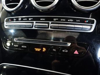 MERCEDES-BENZ GLC 2.1 GLC220d AMG Line (Premium) SUV 5dr Diesel G-Tronic 4MATIC Eu