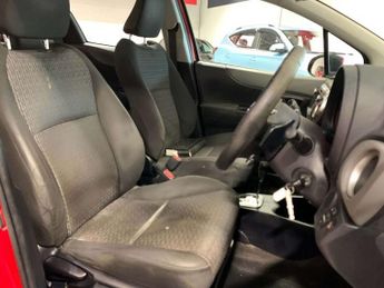 TOYOTA YARIS 1.33 Dual VVT-i Icon Plus Hatchback 5dr Petrol Multidrive S Euro