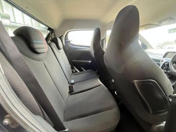 PEUGEOT 108 1.0 VTi Active Hatchback 5dr Petrol 2 Tronic Euro 5 Euro 5 (68 p
