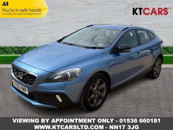 Volvo V40 Cross Country 1.6 D2 Lux Nav Hatchback 5dr Diesel Manual Euro 5 (s/s) (115 ps)