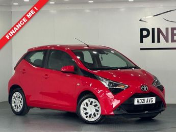 TOYOTA AYGO 1.0 VVT-i x-play Hatchback 5dr Petrol x-shift Euro 6 (Safety Sen