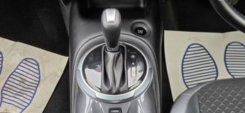 NISSAN JUKE 1.6 N-Connecta Auto Euro 6 5dr