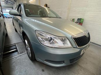 Skoda Octavia 1.8 TSI SE Plus Hatchback 5dr Petrol Manual Euro 5 (152 ps)