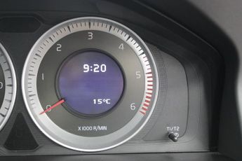 VOLVO XC60 2.4 D5 SE SUV 5dr Diesel Geartronic AWD Euro 5 (205 ps)