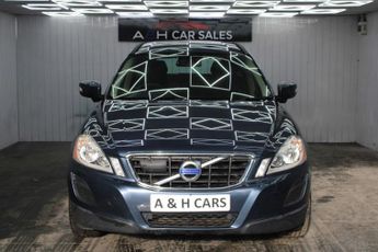 VOLVO XC60 2.4 D5 SE SUV 5dr Diesel Geartronic AWD Euro 5 (205 ps)