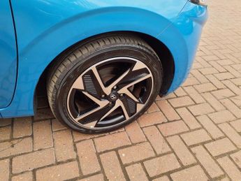 HYUNDAI I10 1.2 Premium Hatchback 5dr Petrol Auto Euro 6 (s/s) (84 ps)