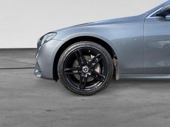 MERCEDES-BENZ E CLASS 2.0 E220d AMG Line Saloon 4dr Diesel G-Tronic+ 4MATIC Euro 6 (s/