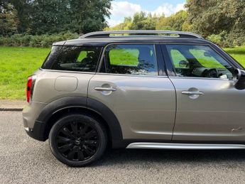 MINI COUNTRYMAN 1.5 7.6kWh Cooper SE SUV 5dr Petrol Plug-in Hybrid Auto ALL4 Eur