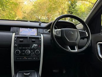 LAND ROVER DISCOVERY SPORT 2.0 TD4 HSE Black SUV 5dr Diesel Auto 4WD Euro 6 (s/s) (180 ps)