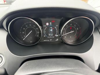 JAGUAR E-PACE 2.0 P200 SUV 5dr Petrol Auto AWD Euro 6 (s/s) (200 ps)
