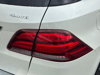 MERCEDES-BENZ GLE 3.0 GLE350d V6 AMG Line (Premium Plus) SUV 5dr Diesel G-Tronic 4