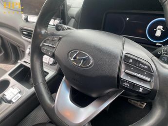 HYUNDAI KONA 64kWh Premium SUV 5dr Electric Auto (10.5kW Charger) (204 ps)