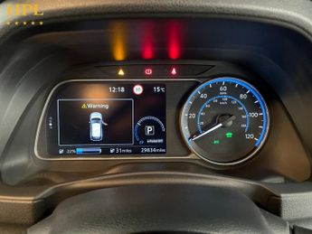NISSAN LEAF 40kWh N-Connecta Hatchback 5dr Electric Auto (150 ps)