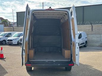 MERCEDES-BENZ SPRINTER 2.0 315 CDI Premium Panel Van 5dr Diesel AUTOMATIC RWD L2 H2 Eur