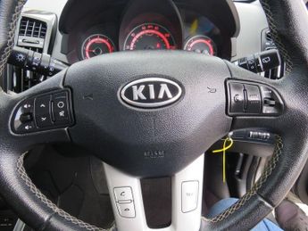 KIA CEED 1.6 CRDi 3 Hatchback 5dr Diesel Auto Euro 4 (113 bhp)