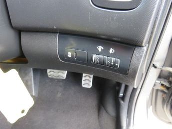 KIA CEED 1.6 CRDi 3 Hatchback 5dr Diesel Auto Euro 4 (113 bhp)