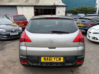PEUGEOT 3008 1.6 e-HDi Sport SUV 5dr Diesel EGC Euro 5 (s/s) (112 ps)