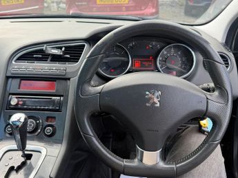 PEUGEOT 5008 2.0 HDi Exclusive MPV 5dr Diesel Auto Euro 5 (163 ps)