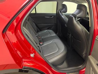 KIA NIRO 64.8kWh 4 SUV 5dr Electric Auto (201 bhp)