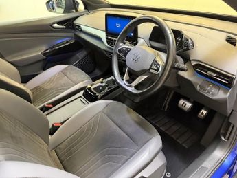 VOLKSWAGEN ID.4 Pure 52kWh Life SUV 5dr Electric Auto (148 ps)