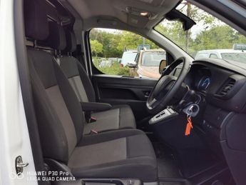 PEUGEOT E-EXPERT e 1000 75kWh Professional Premium + Standard Panel Van 6dr Elect