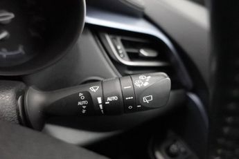 TOYOTA C-HR 2.0 VVT-h GPF Design SUV 5dr Petrol Hybrid CVT Euro 6 (s/s) (184